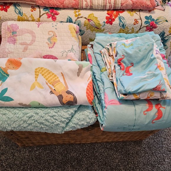 Mermaid Twin Bedding Set: Comforter, Sham, Sheets, Quilt, Shower Curtain, Tail - Picture 1 of 14